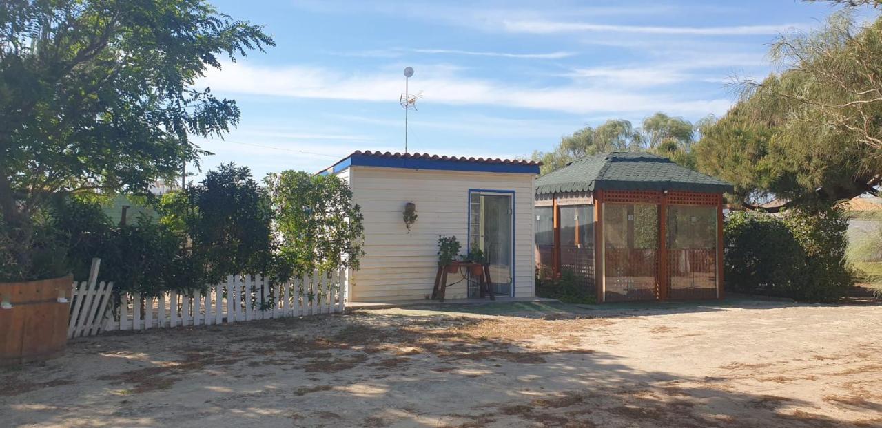 En Finca Las Dunas Dos Chalets Con Jacuzzis En Primera Linea De Playa , Uno De 4 Dormitorios Y Otro De 2 Dormitorios, Llama Al Seiscientos Veintisiete Cuatrocientos Diecisiete Trescientos Noventa Y Ocho Рота Экстерьер фото