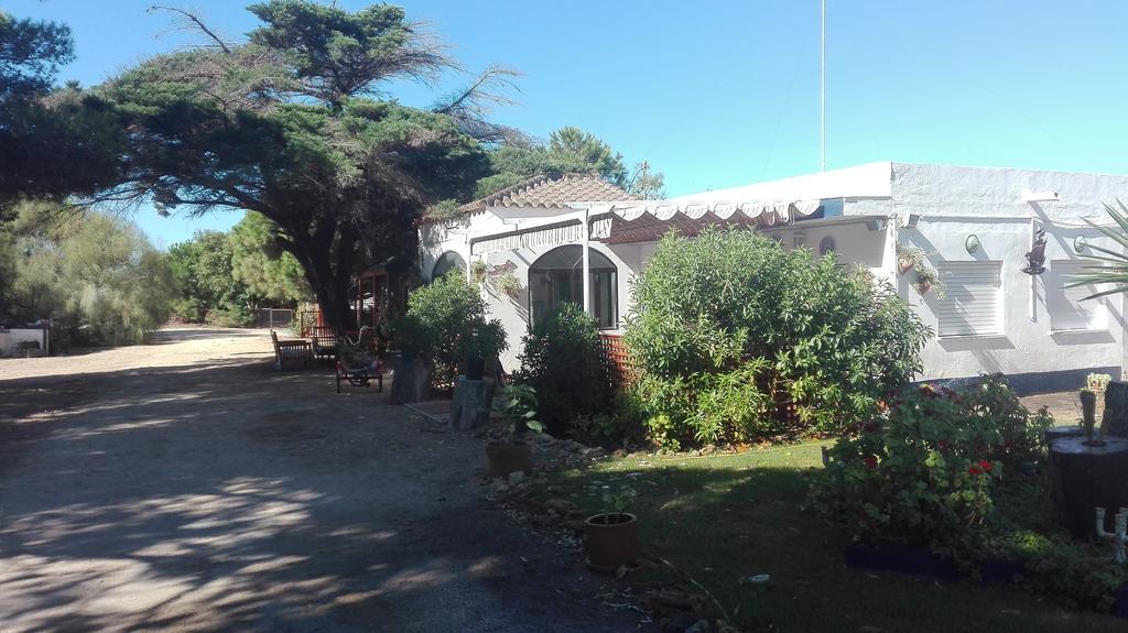 En Finca Las Dunas Dos Chalets Con Jacuzzis En Primera Linea De Playa , Uno De 4 Dormitorios Y Otro De 2 Dormitorios, Llama Al Seiscientos Veintisiete Cuatrocientos Diecisiete Trescientos Noventa Y Ocho Рота Экстерьер фото